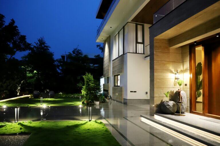 RENOVANT®